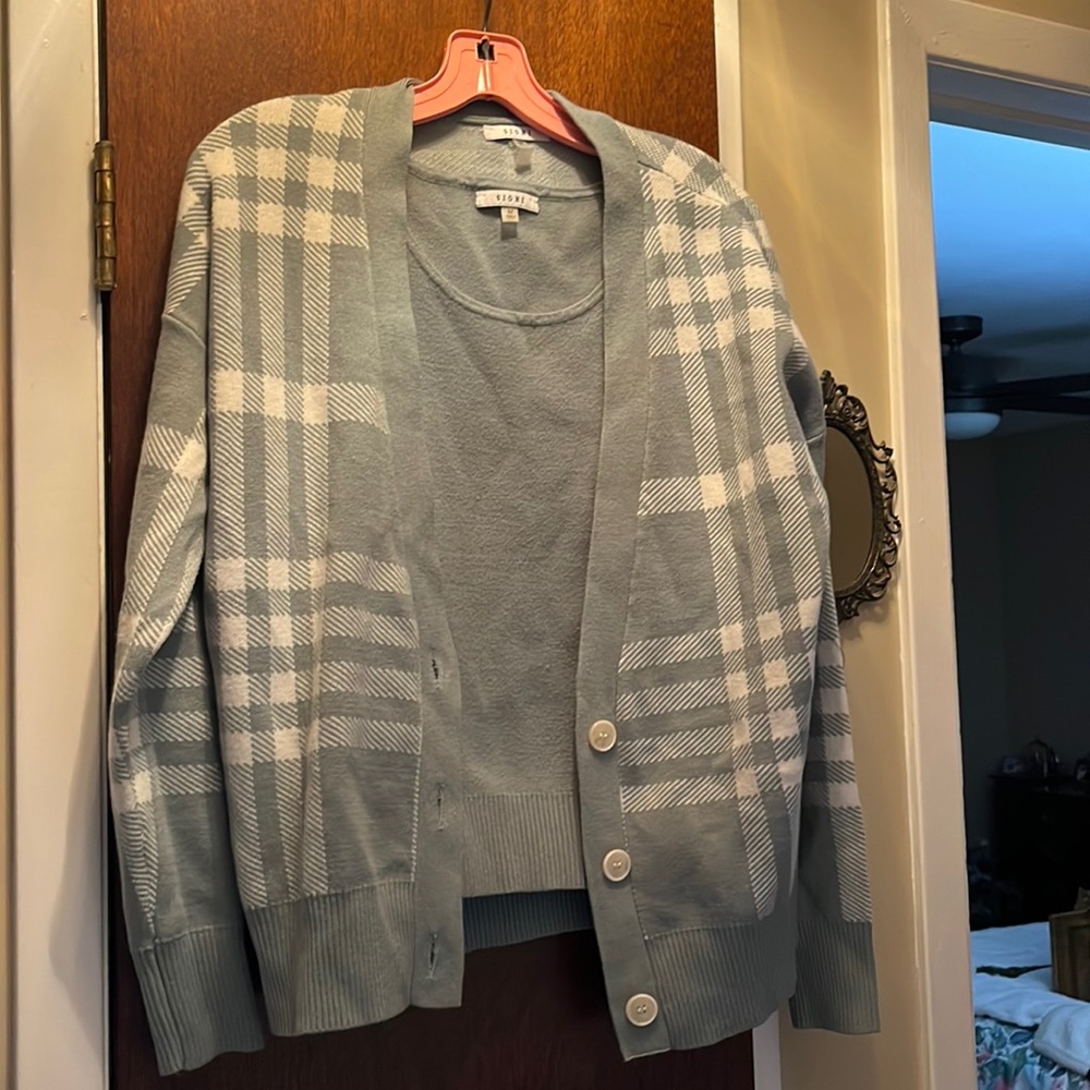 Sioni Twin Sweater Set